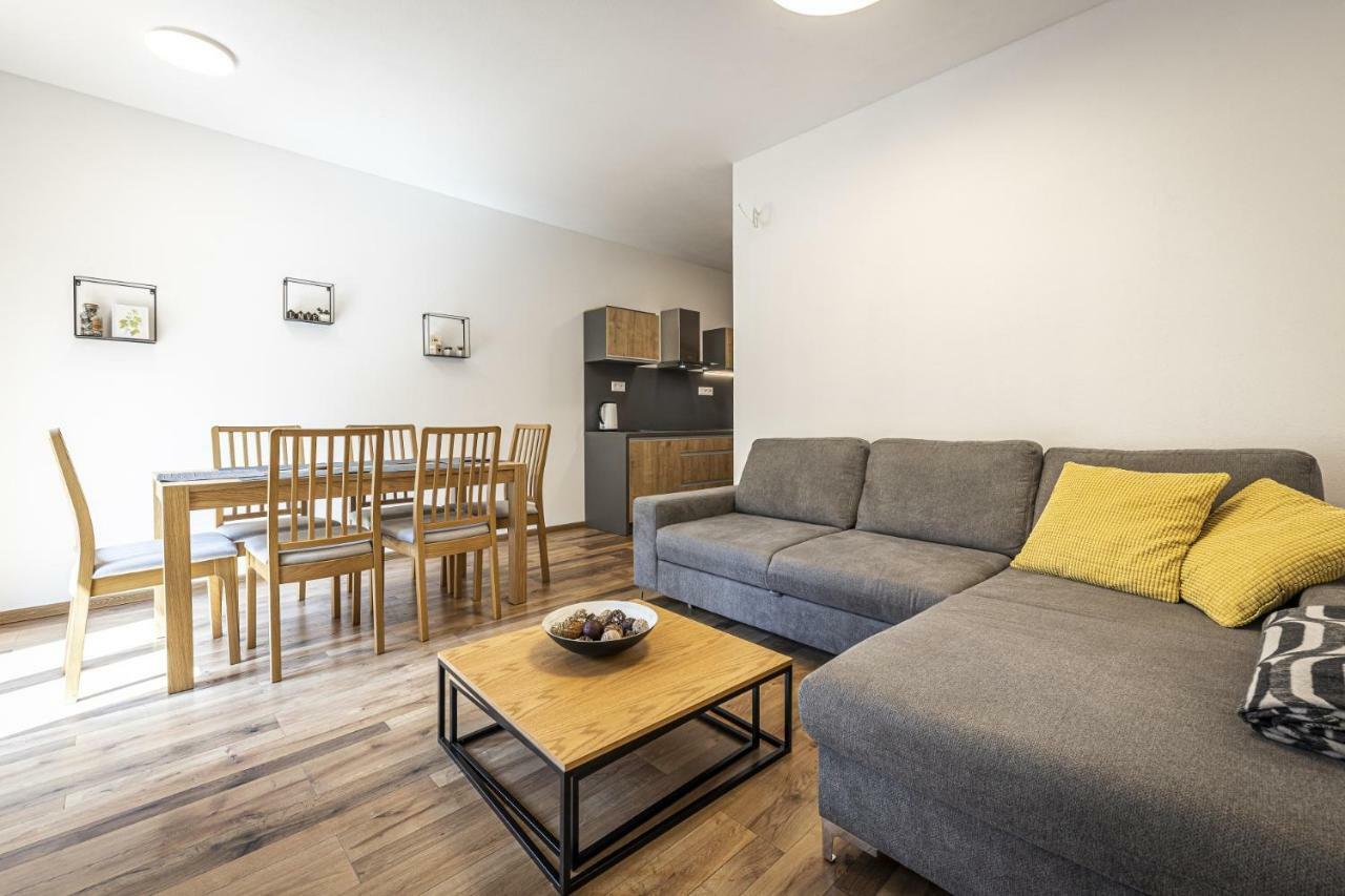Apartmanovy Dom Poludnica - Chopok Juh 탈레 외부 사진