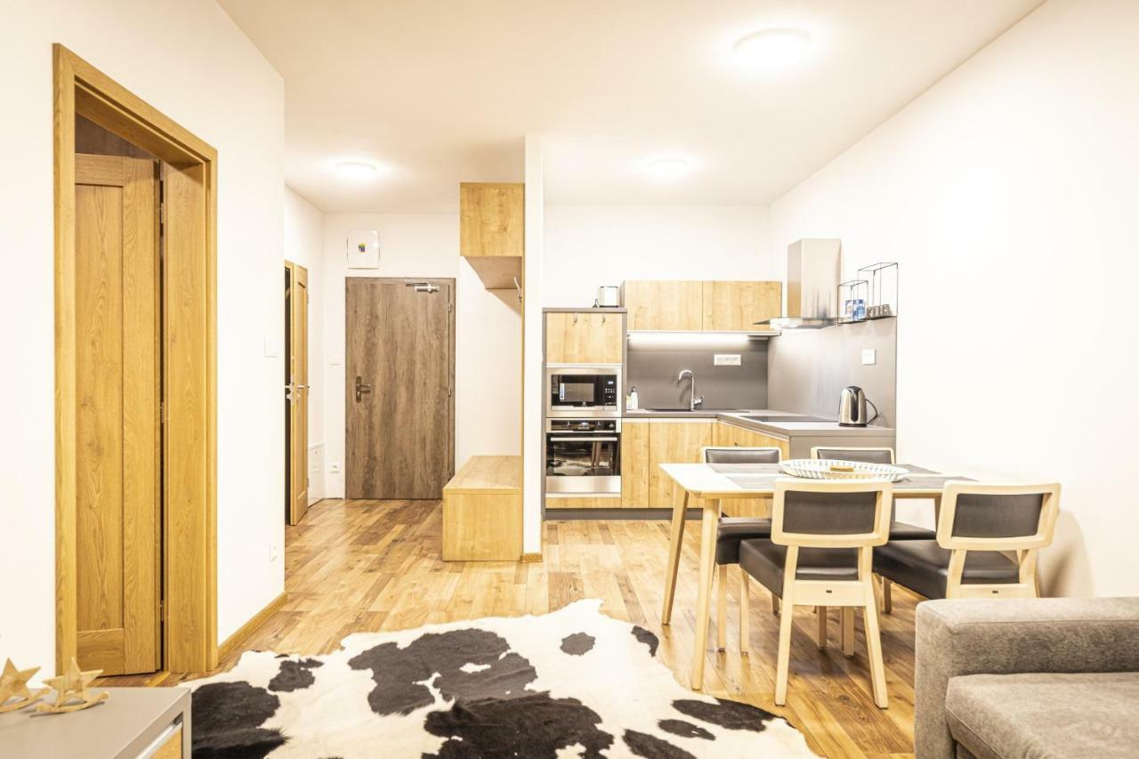 Apartmanovy Dom Poludnica - Chopok Juh 호텔 탈레 외부 사진